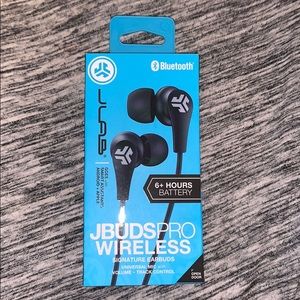 wireless earbuds